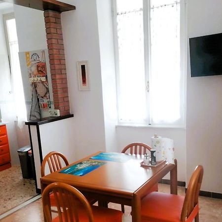 Domo Nina Lägenhet La Spezia Exteriör bild